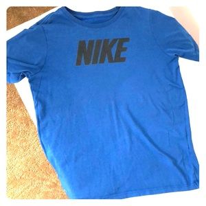 Nike boys xl